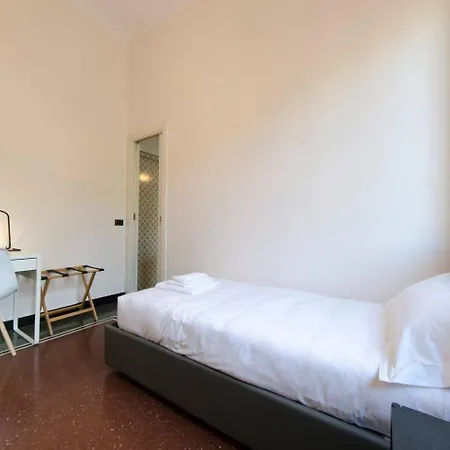 Apartamento Joivy Splendid For 8 With Beautiful Seaview Génova
