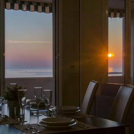 Joivy Splendid For 8 With Beautiful Seaview * ジェノヴァ