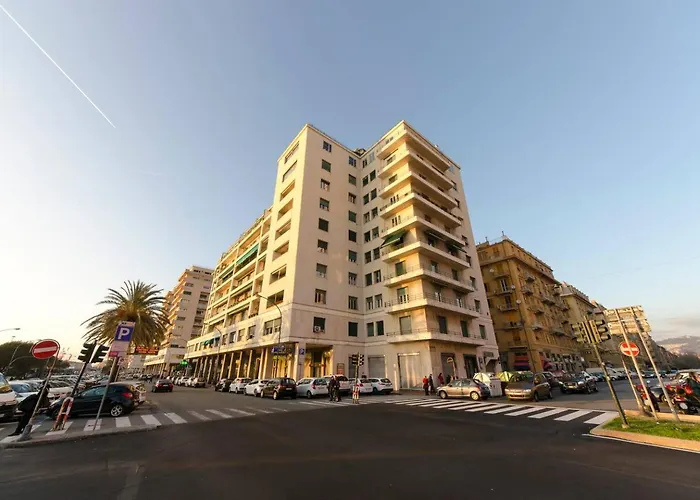 Lejlighed Joivy Splendid For 8 With Beautiful Seaview Genova