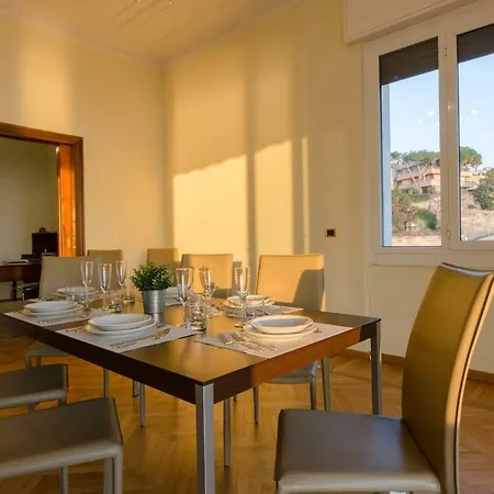 Apartamento Joivy Splendid For 8 With Beautiful Seaview *